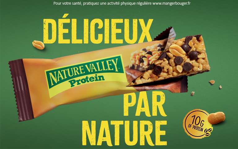 Découvrez la barre de la marque Nature Valley Protein aux pépites de chocolat et aux cacahuètes grillées. Une pause gourmande avec 10 g de protéines,   Pour votre santé, pratiquez une activité physique régulière www.mangerbouger.fr